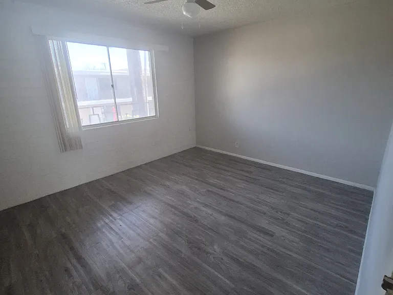 420 E McMurray Blvd — Photo 71