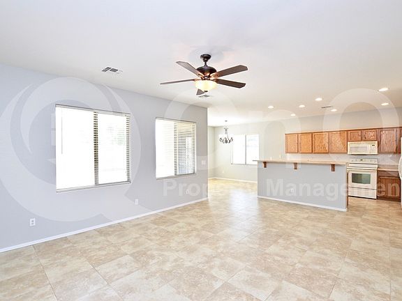 5th image of 2087 E Aloe Pl