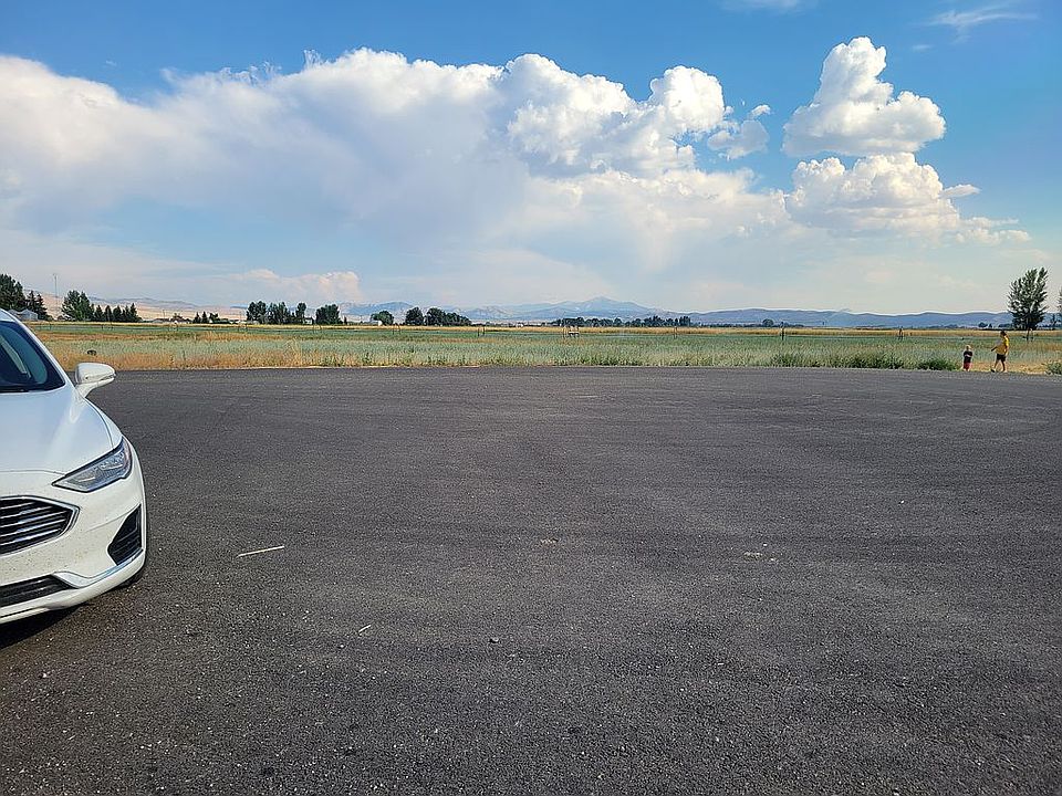 2nd image of E 335 N Lot 4
