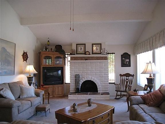 2nd image of 2725 Kauana Loa Dr