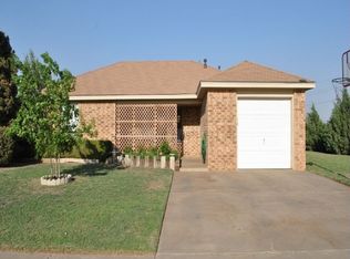 1818 Bryan Ave, Wolfforth, TX 79382