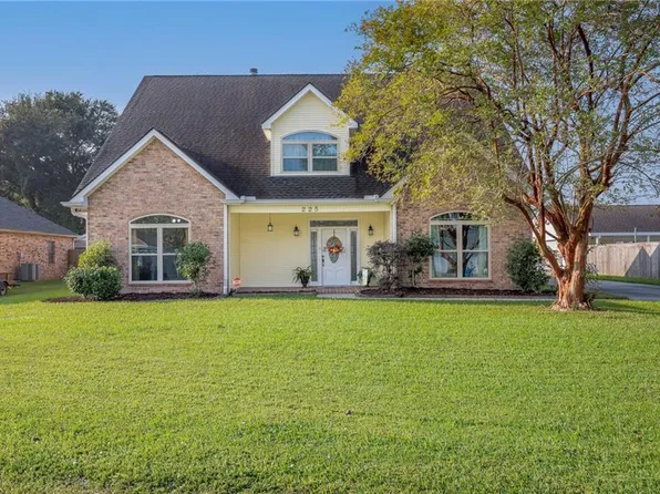 225 Saint Jude St, Destrehan, LA 70047
