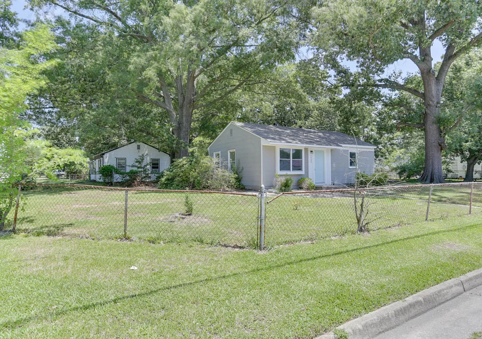 Updated Home at a Great Price in Newport News! — Photo 2