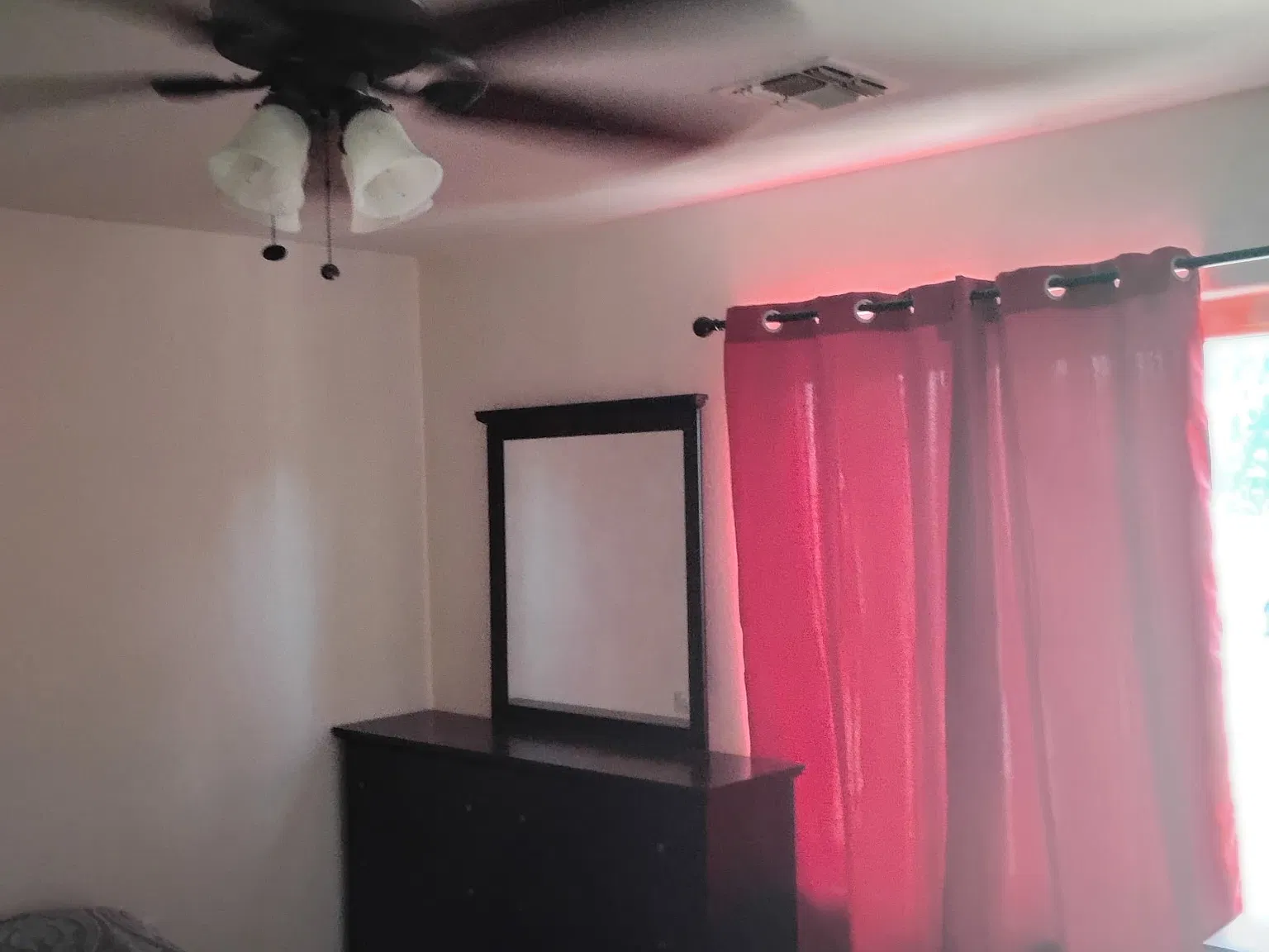 5 bed, 2.5 bath, 3133 sqft, $650 — Photo 4