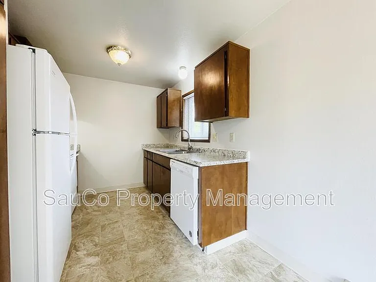 1621 23rd Ave — Photo 6
