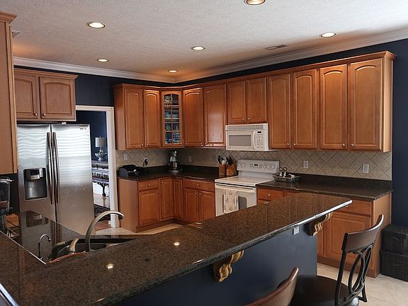 4th image of 2619 Wild Fern Ln