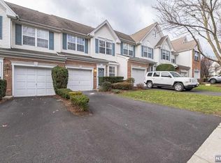 132 Stratford Dr, Nutley, NJ 07110