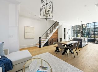 211 8th St, Jersey City, NJ 07302