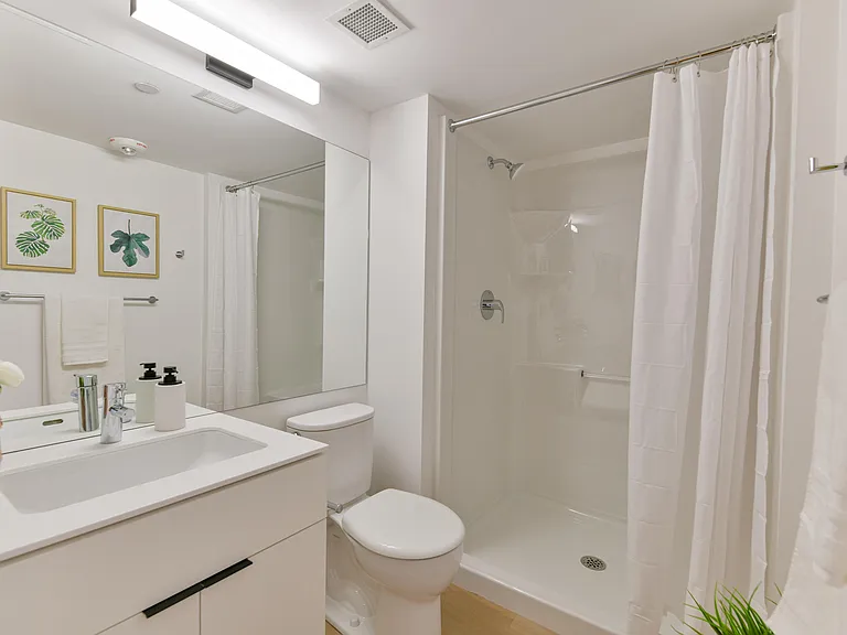 185 Smith St — Photo 12