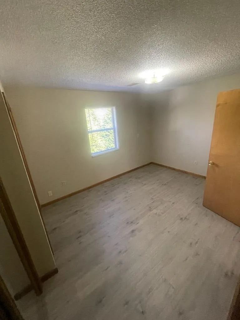1 bed, 550 sqft, $850 — Photo 3