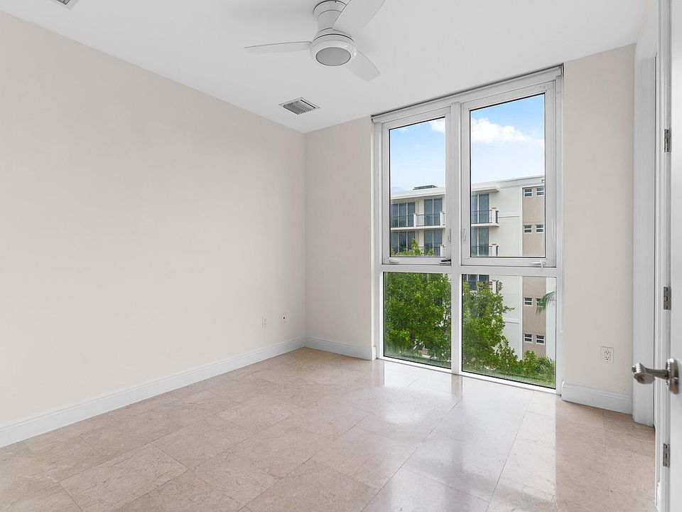 1st image of 120 SE 19th Avenue #401