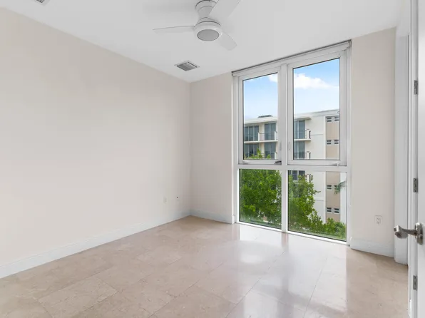 120 SE 19th Avenue #401, Deerfield Beach, FL 33441