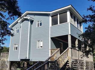 33 9th Ave, Southern Shores, NC 27949