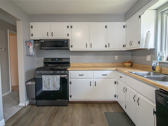 5th image of 1331 Marcia Dr