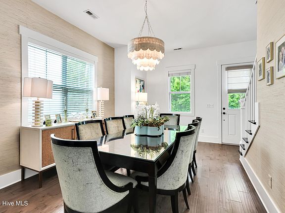 5th image of 6027 Pine Laurel Drive