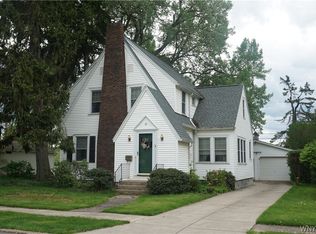 110 Windermere Rd, Lockport, NY 14094