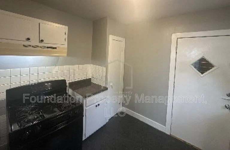 3182 Crump Ave — Photo 5