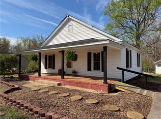 715 Shedd St, Eden, NC 27288