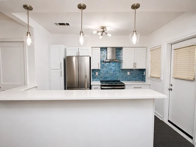 315 Flannan Rd — Photo 7