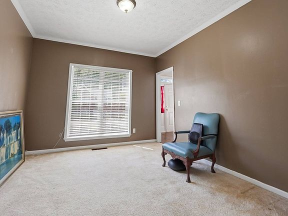 4th image of 3025 Ridge Oak Dr