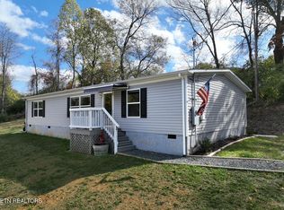 118 Redbud Dr, Sweetwater, TN 37874