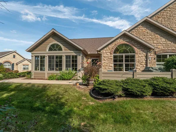 37 Pond View Way, Fitchburg, WI 53711