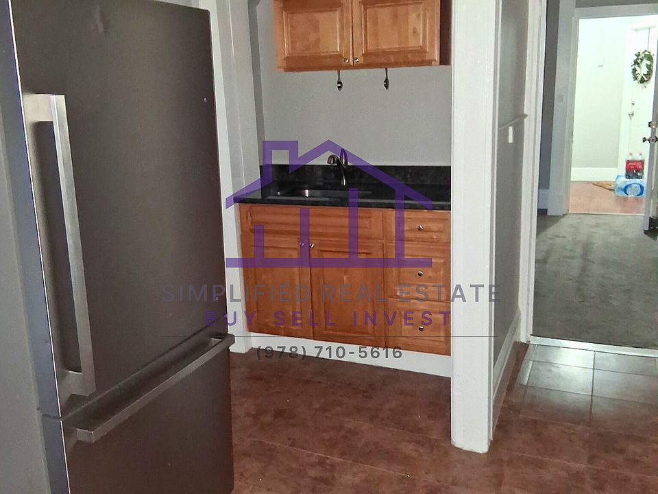 1st image of 36 Holt St Unit 3