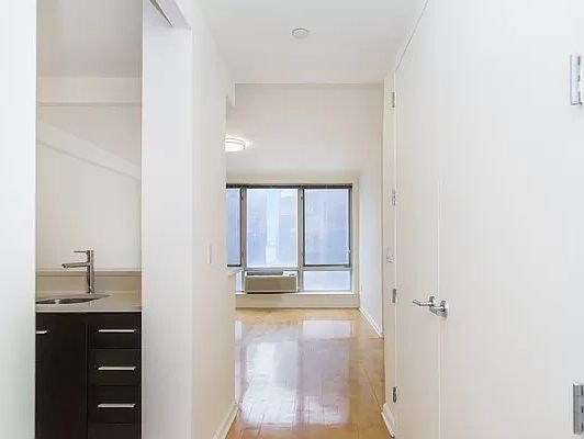 3rd image of 13-11 Jackson Ave #5C
