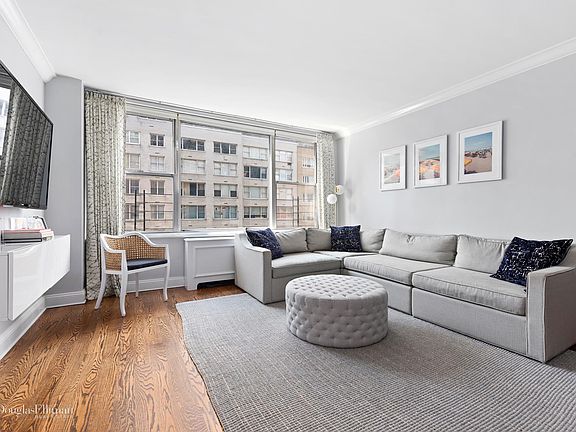 3rd image of 201 E 62nd St APT 11C