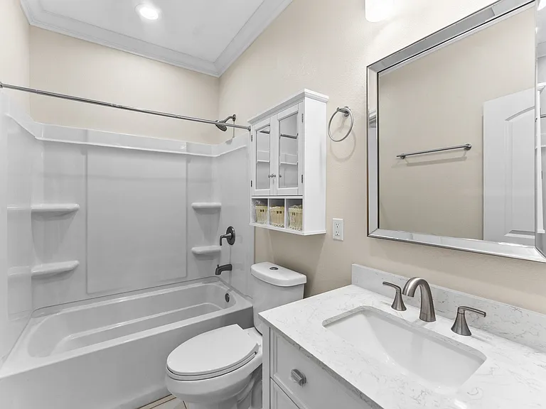 1409 De Anza St #2 — Photo 9