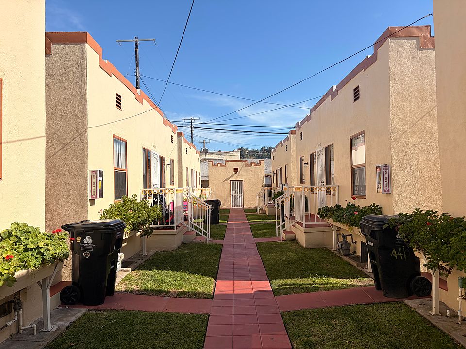 1st image of 4410 N Figueroa St