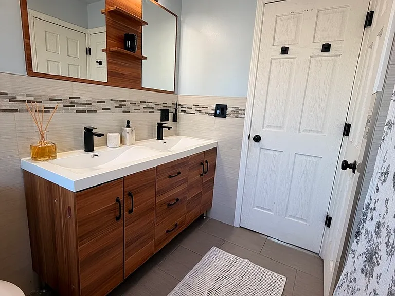4605 Prairie Ave — Photo 16