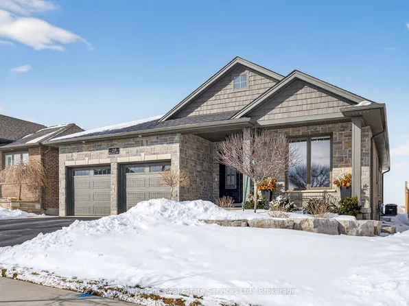 20 Patten Dr W, Brant, ON N0E 1N0