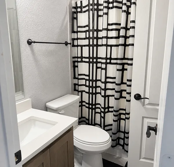 1012 Bessie Dr — Photo 4