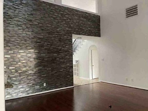 Additional Living Room
