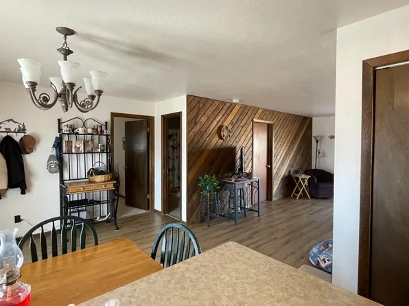 1516 Warm Springs Dr, Dubois, WY 82513