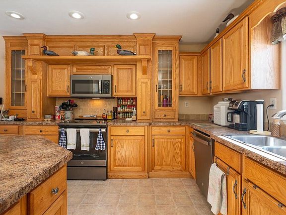 2nd image of 407 Waldoboro Road