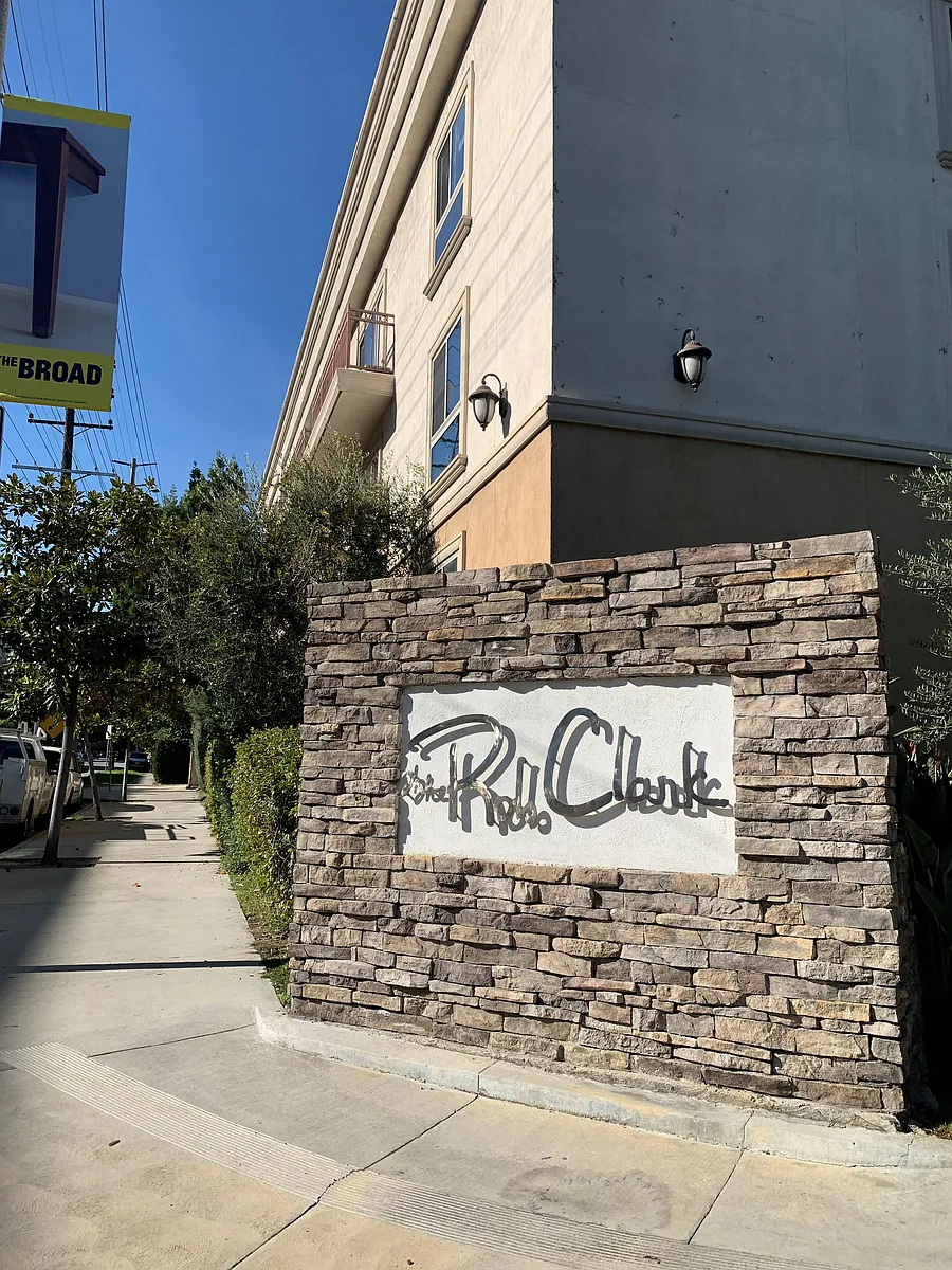 3rd St walkway - 141 S Clark Dr #202
