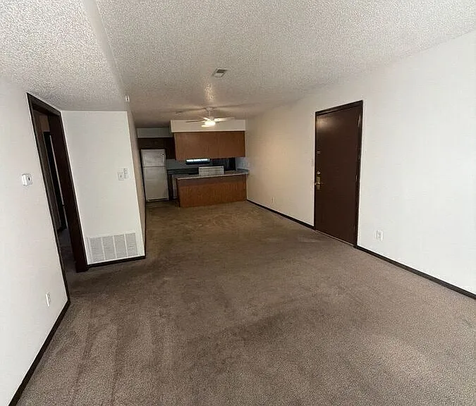 3556 Tudor Dr #D — Photo 3