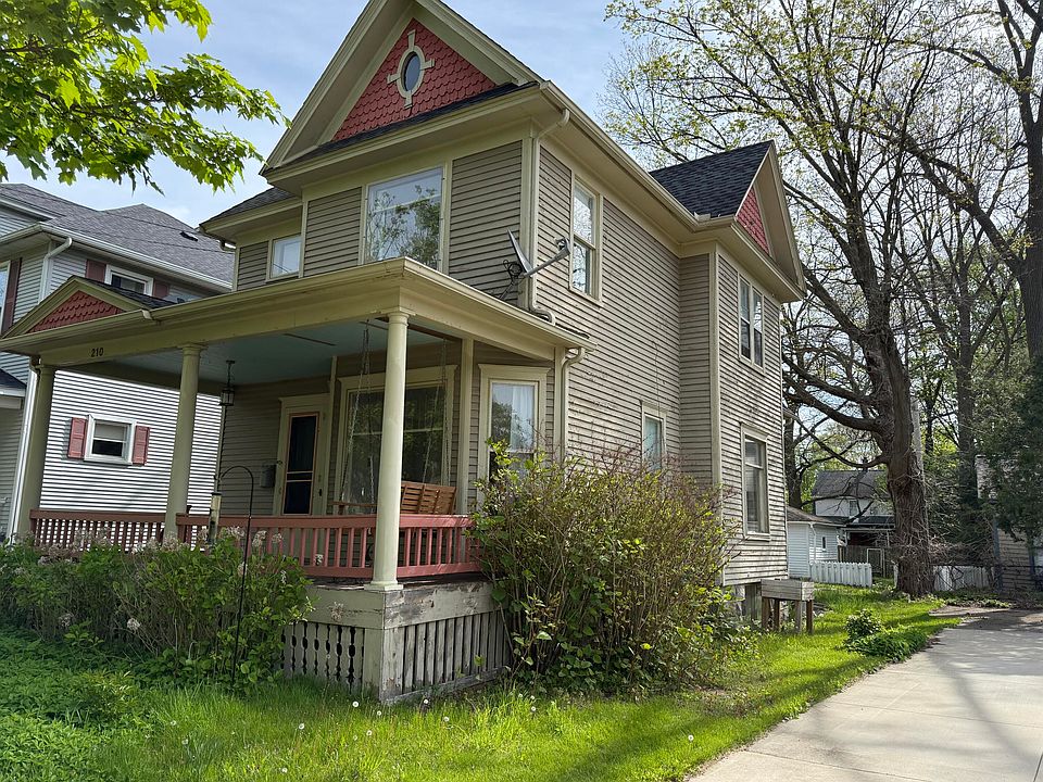 1st image of 210 N Kalamazoo Ave