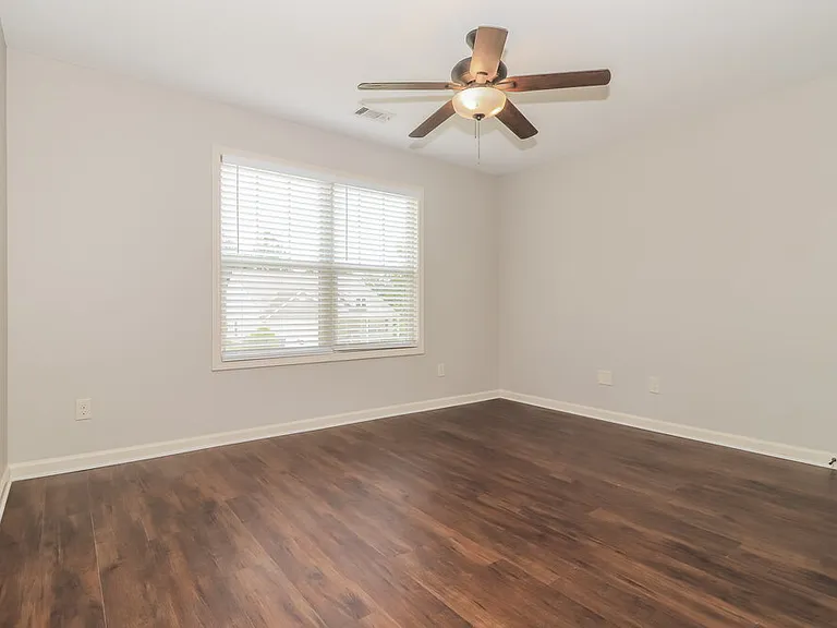 223 Comet Ct — Photo 14