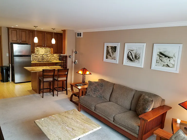 1600 Ardmore Ave #310 — Photo 16
