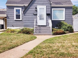 3218 Ann St, Lansing, IL 60438