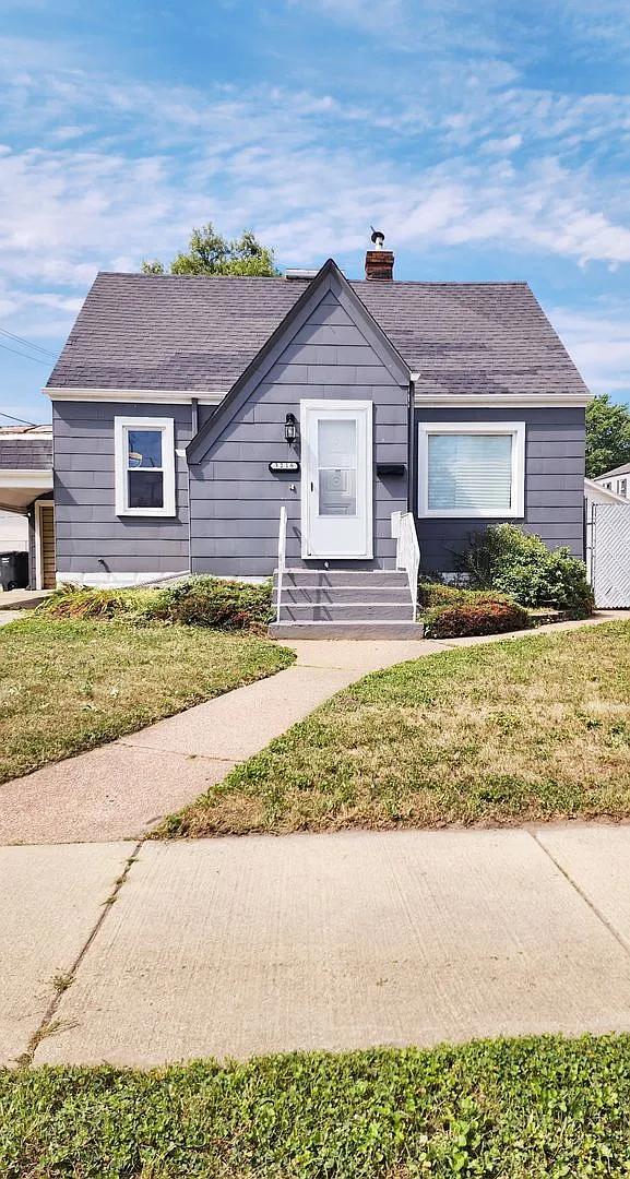 3218 Ann St photo 1