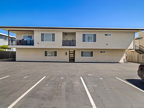 5th image of 333 Ellwood Beach Dr