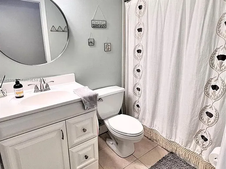 1464 SW 97th Way — Photo 16