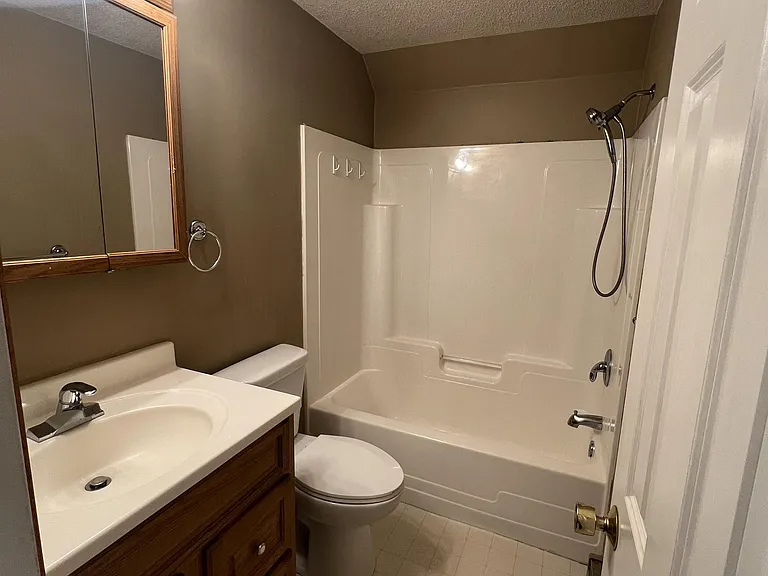 408 Atlantic Ave — Photo 3