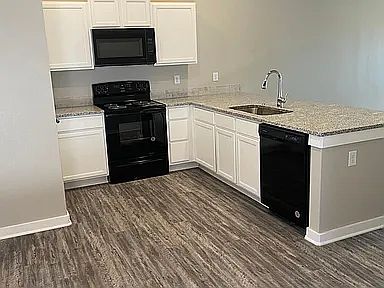 4th image of 9516 Spirit Ave