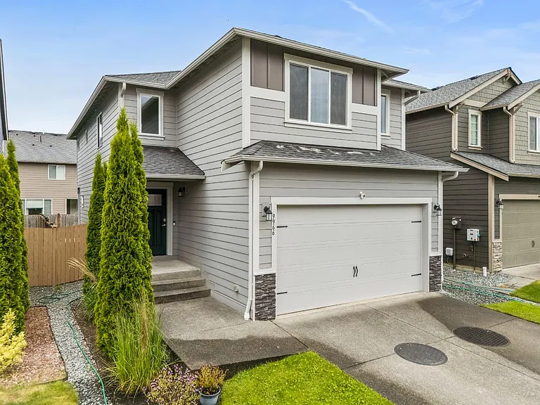 9966 Dain St SE — Photo 40