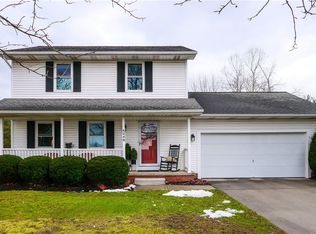 4246 Newcomer Rd, Stow, OH 44224